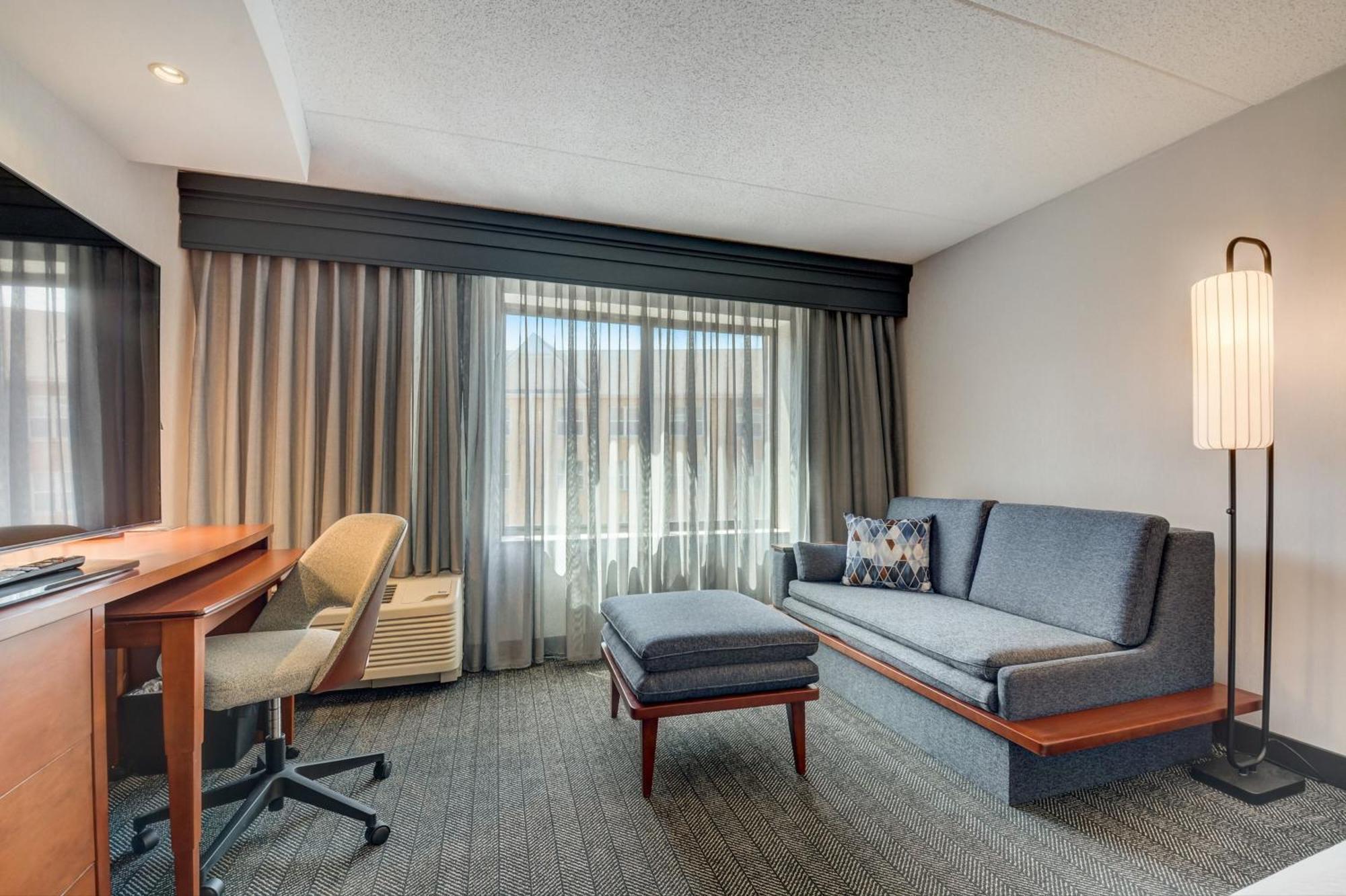 Courtyard Cincinnati North At Union Centre West Chester Esterno foto